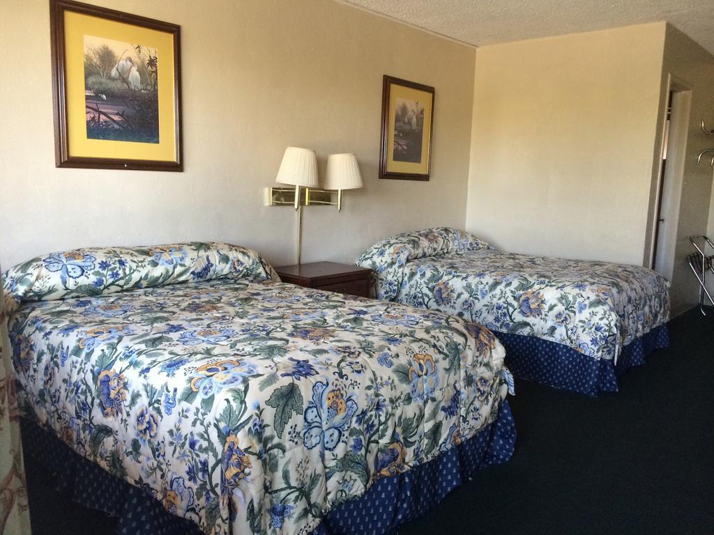 Townhouse Motel Sanger Екстериор снимка